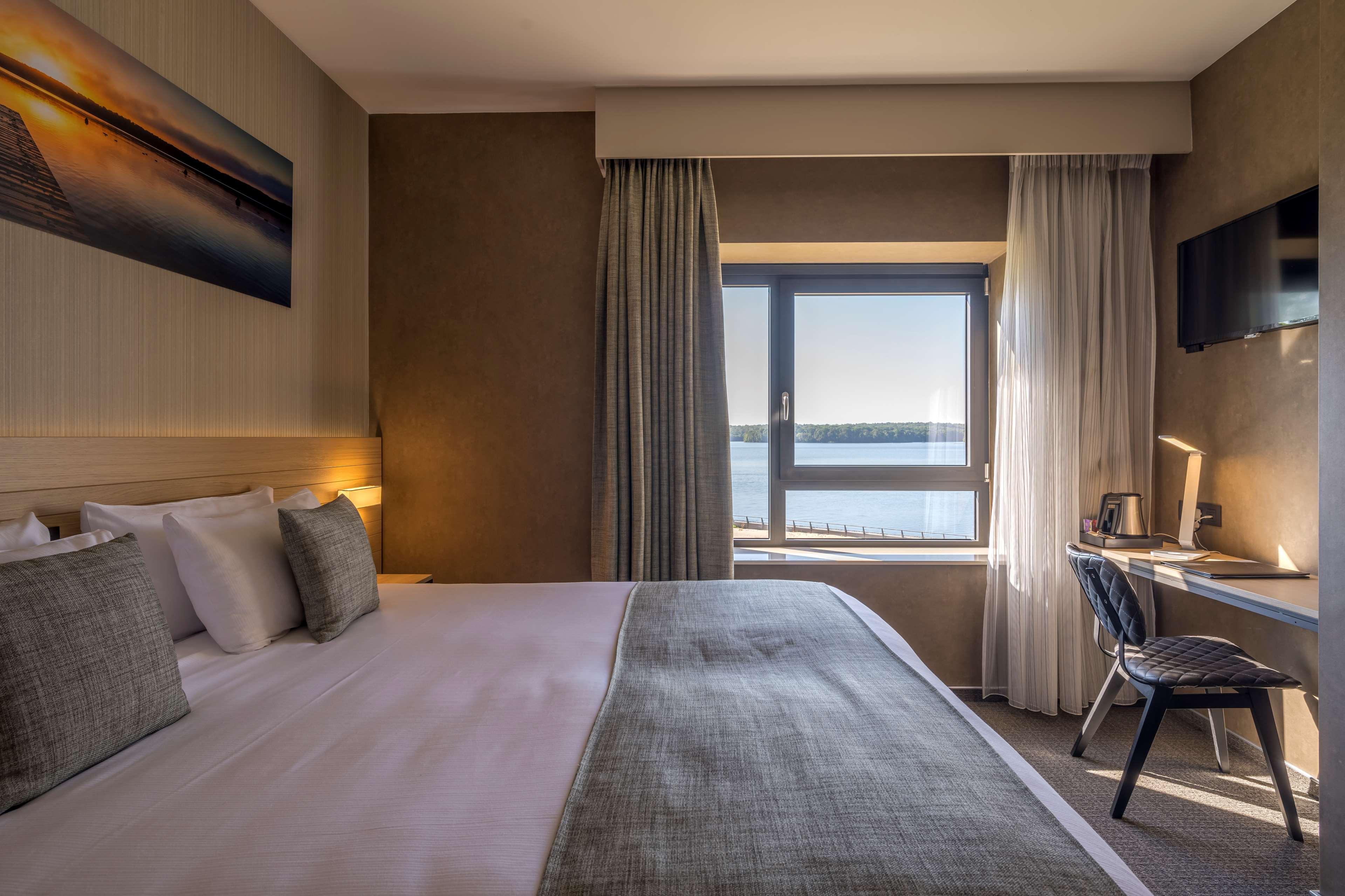 Golden Lakes Hotel Boussu-lez-Walcourt Luaran gambar